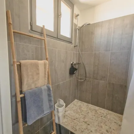 Mas Des 3 Roches - Proche D'uzès Ferienhaus Pougnadoresse